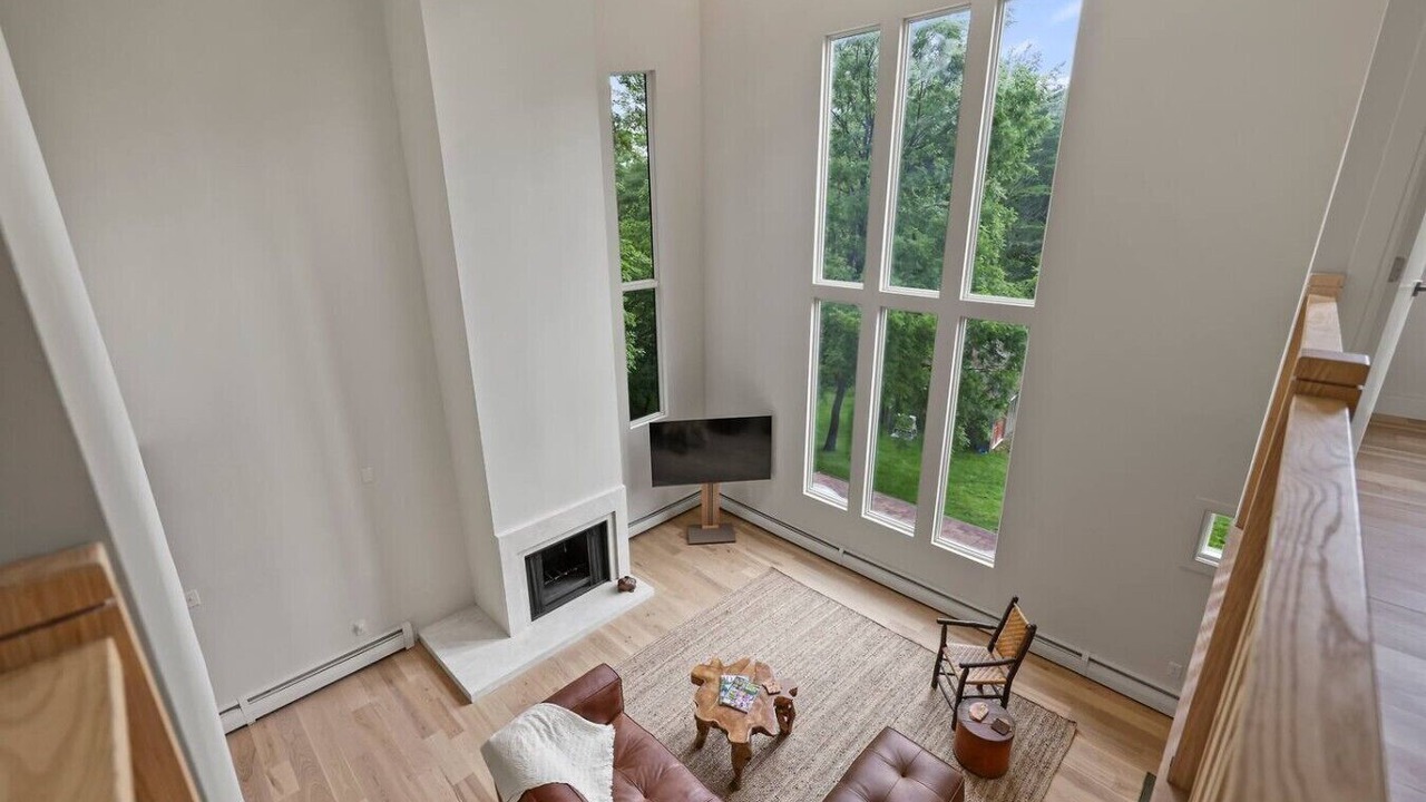 Photo of Livingroom in West Stockbridge