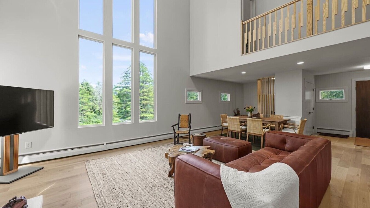 Photo of Livingroom in West Stockbridge