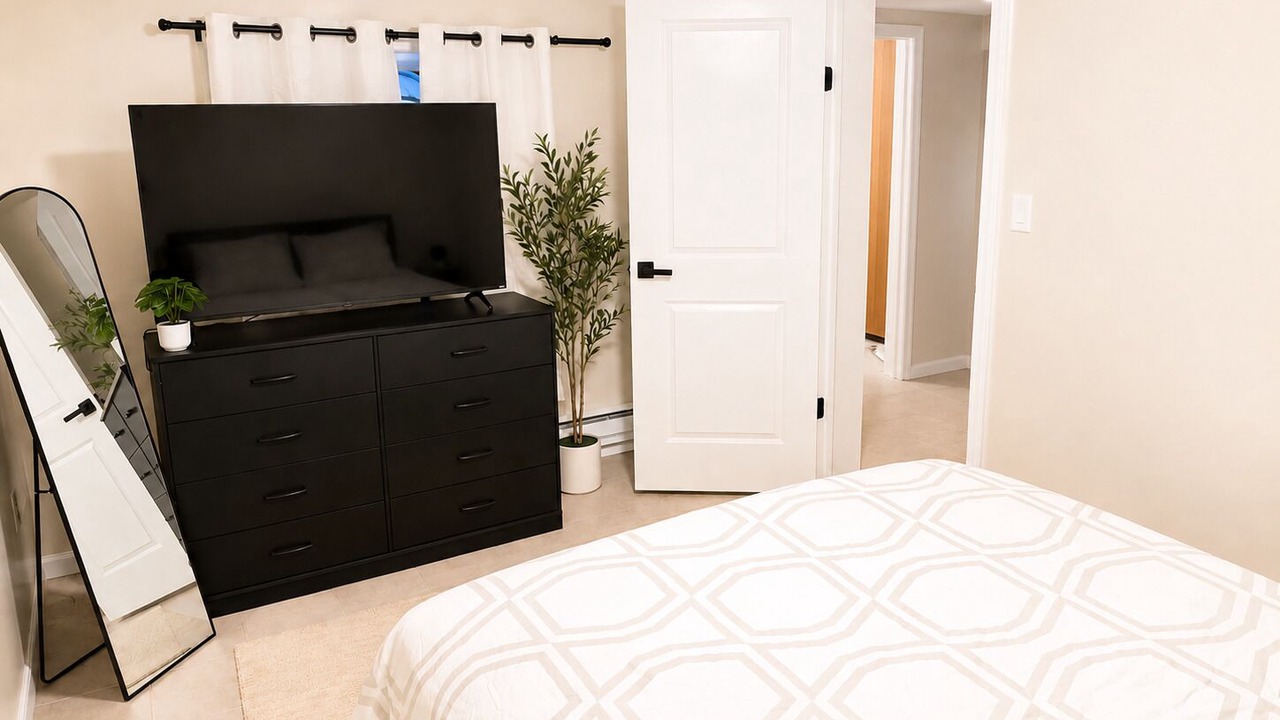 Photo of Bedroom in Hackensack River Waterfront