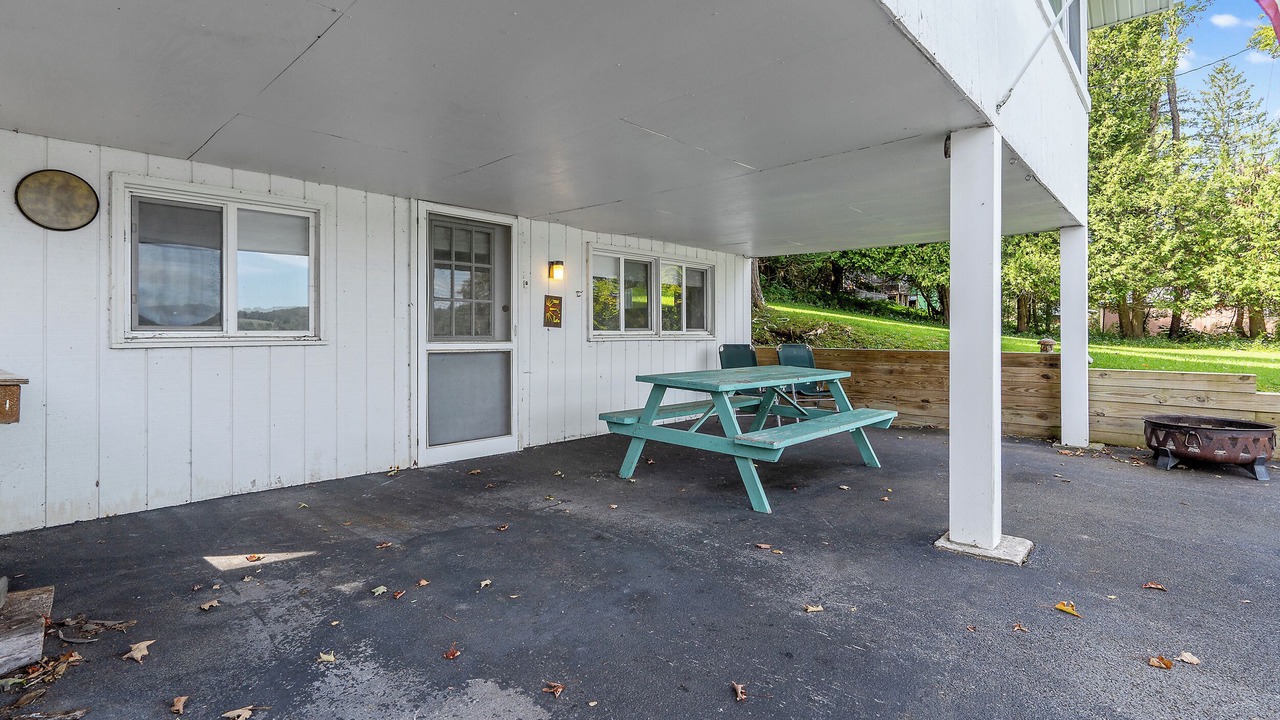 Photo of Outdoor in West Eaton