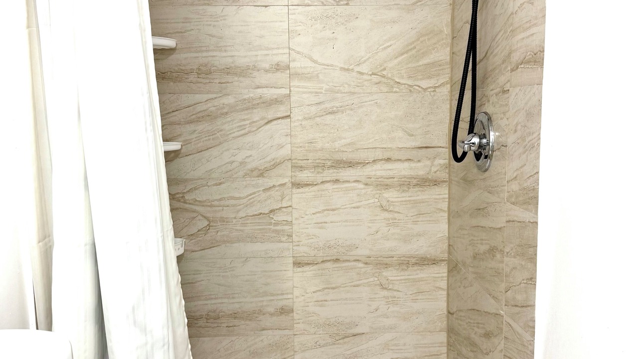 Photo of Bathroom in Plantation