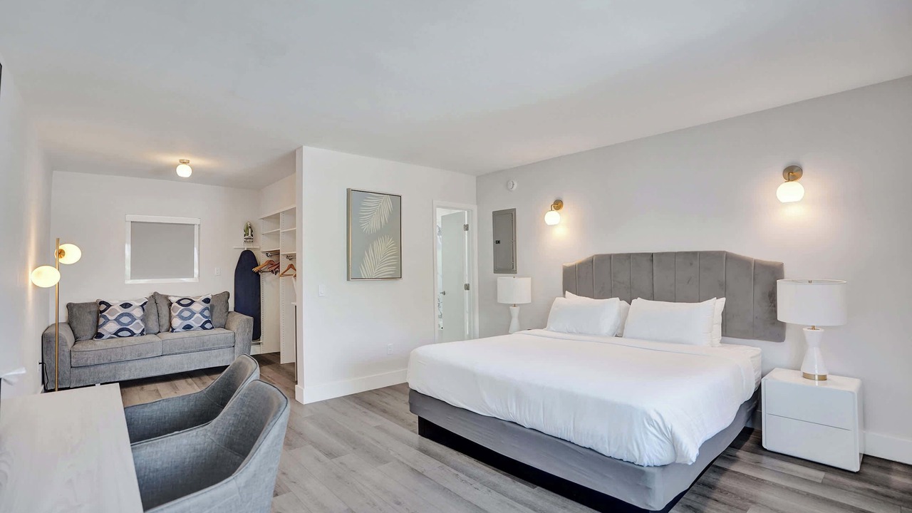 Photo of Bedroom in Galt Mile