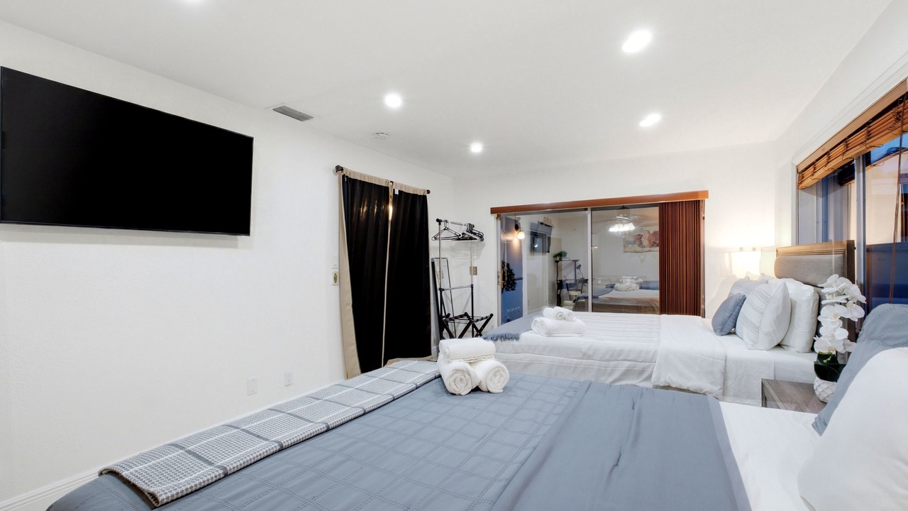 Photo of Bedroom in Pembroke Pines