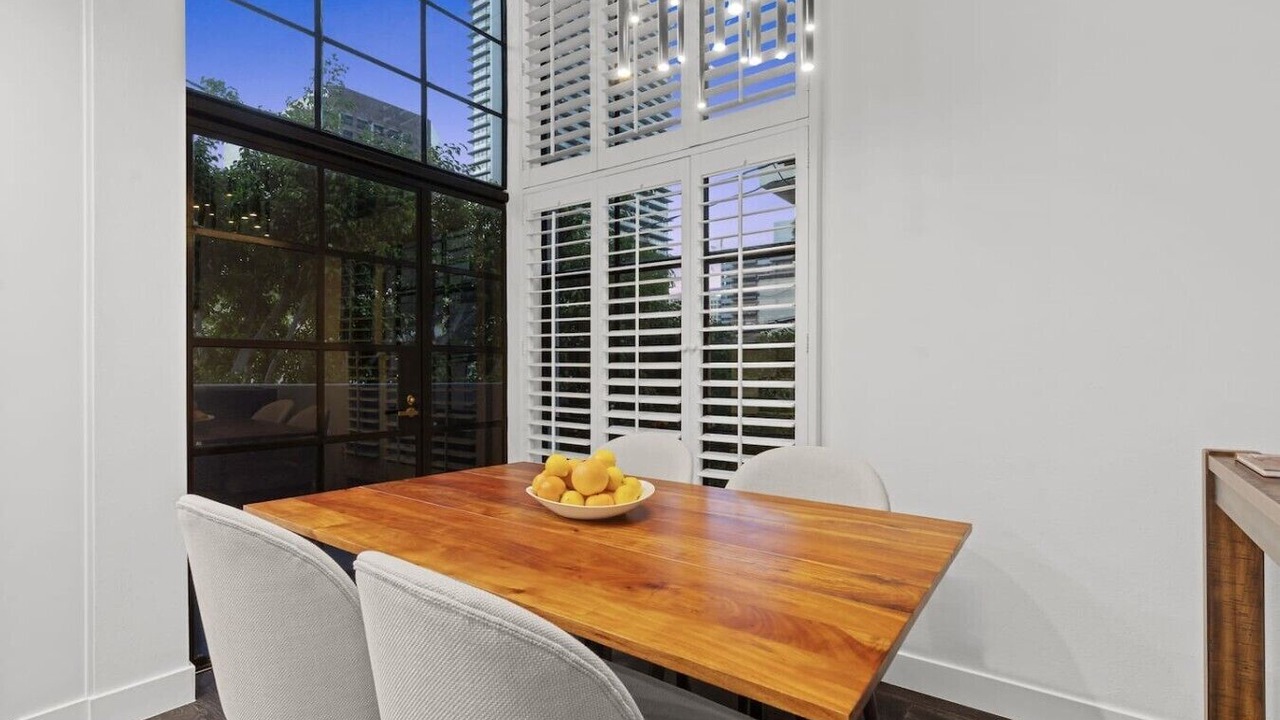 Photo of Bedroom in Sawtelle