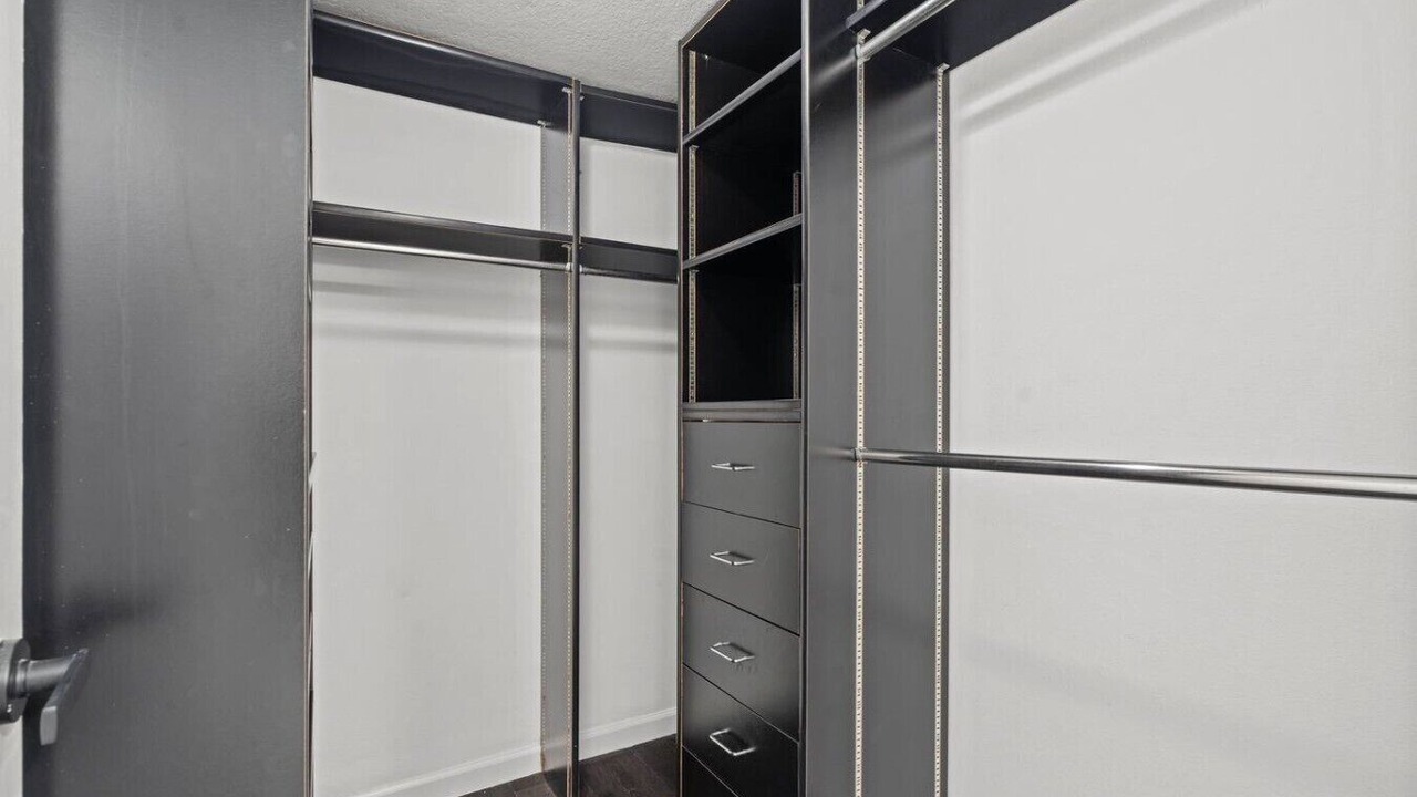 Photo of Bedroom in Sawtelle