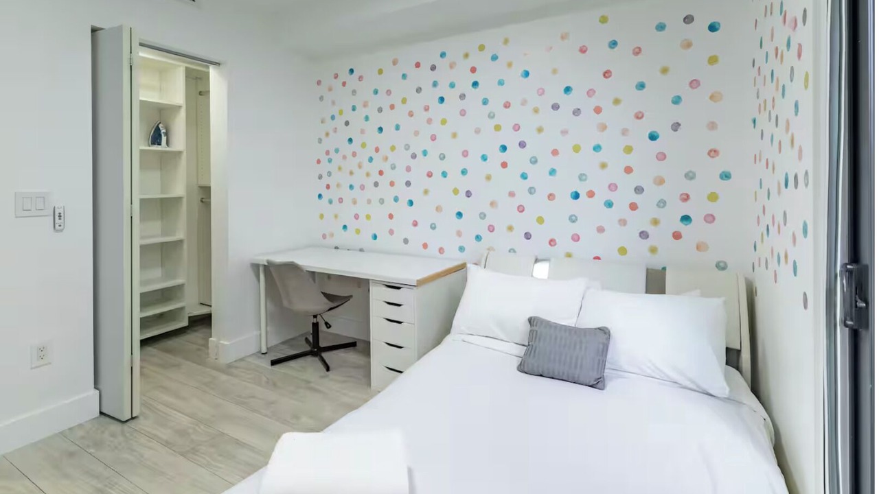 Photo of Bedroom in Bay Harbor Islands