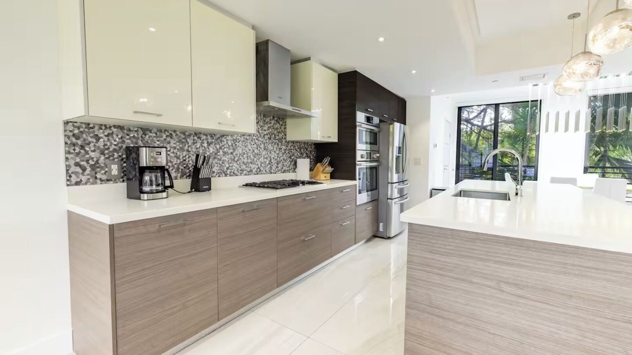 Photo of Kitchen in Bay Harbor Islands