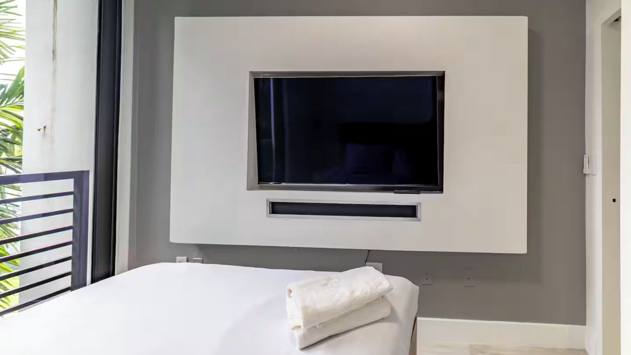 Photo of Bedroom in Bay Harbor Islands