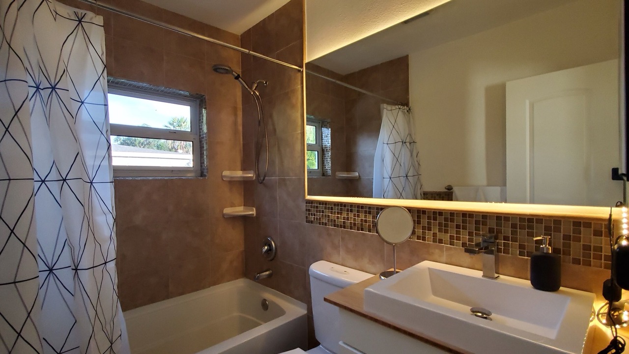 Photo of Bathroom in North Miami Beach