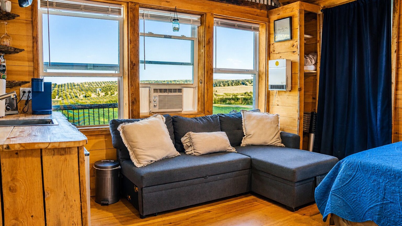 Photo of Livingroom in Franklin Springs