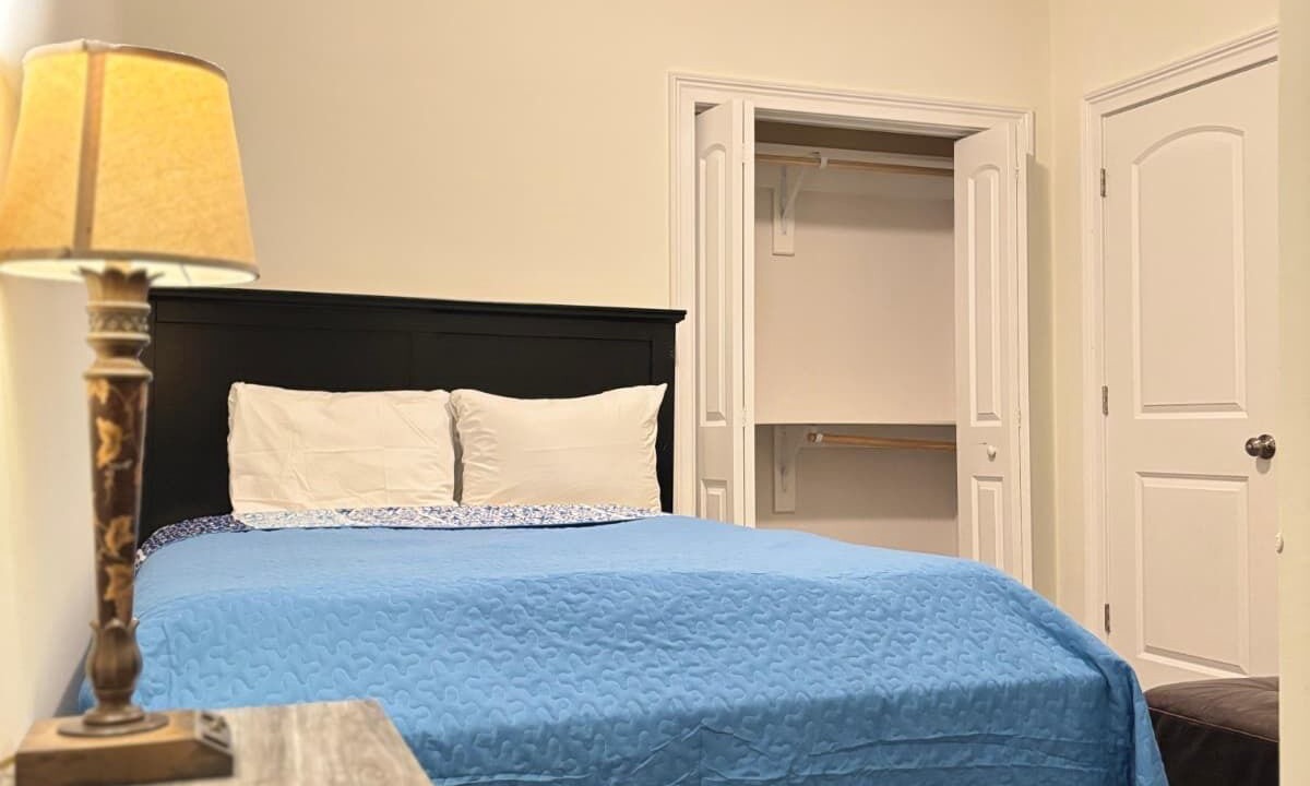 Photo of Bedroom in Ironbound District