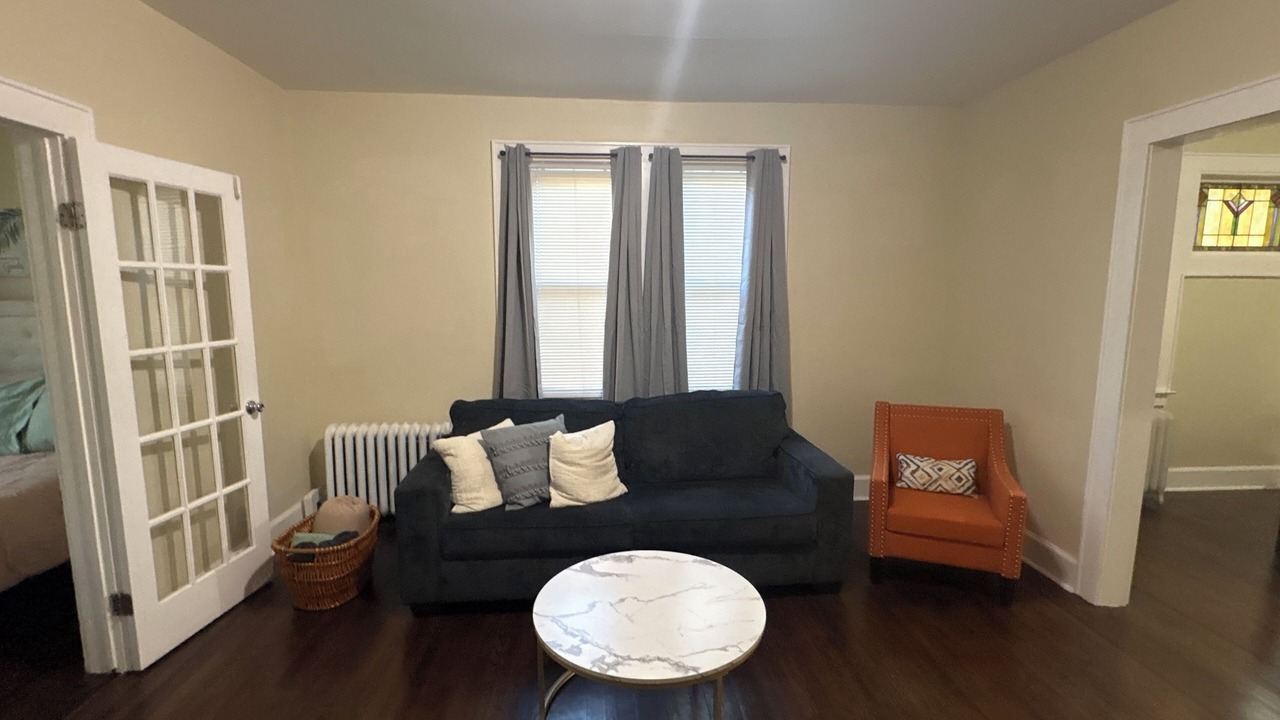 Photo of Livingroom in Lower Vailsburg
