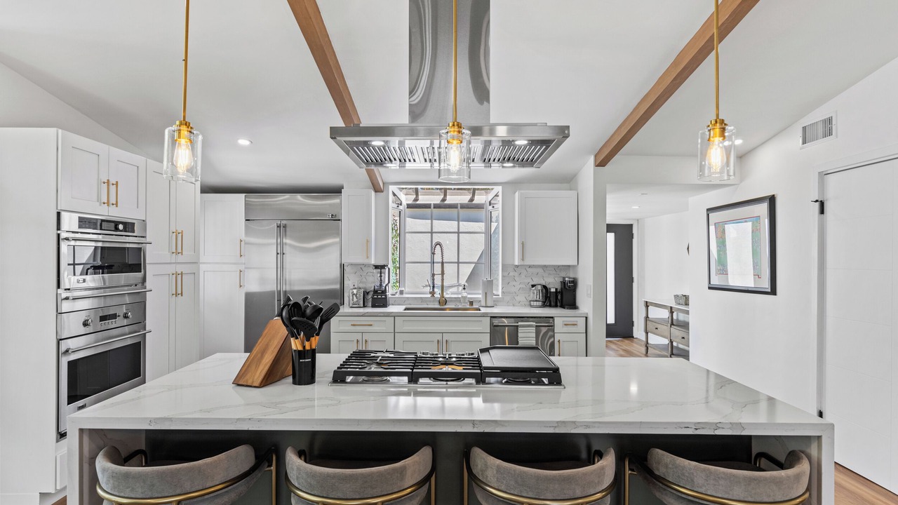Photo of Kitchen in Woodland Hills