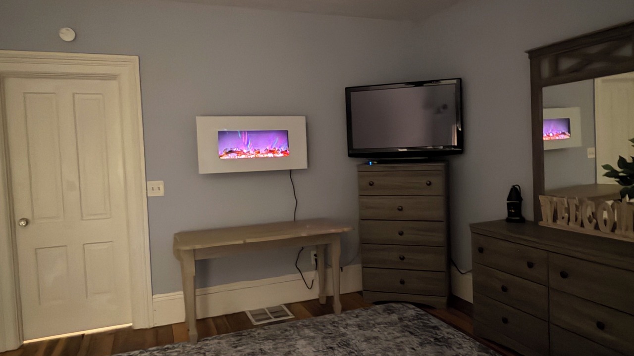 Photo of Bedroom in Conneaut
