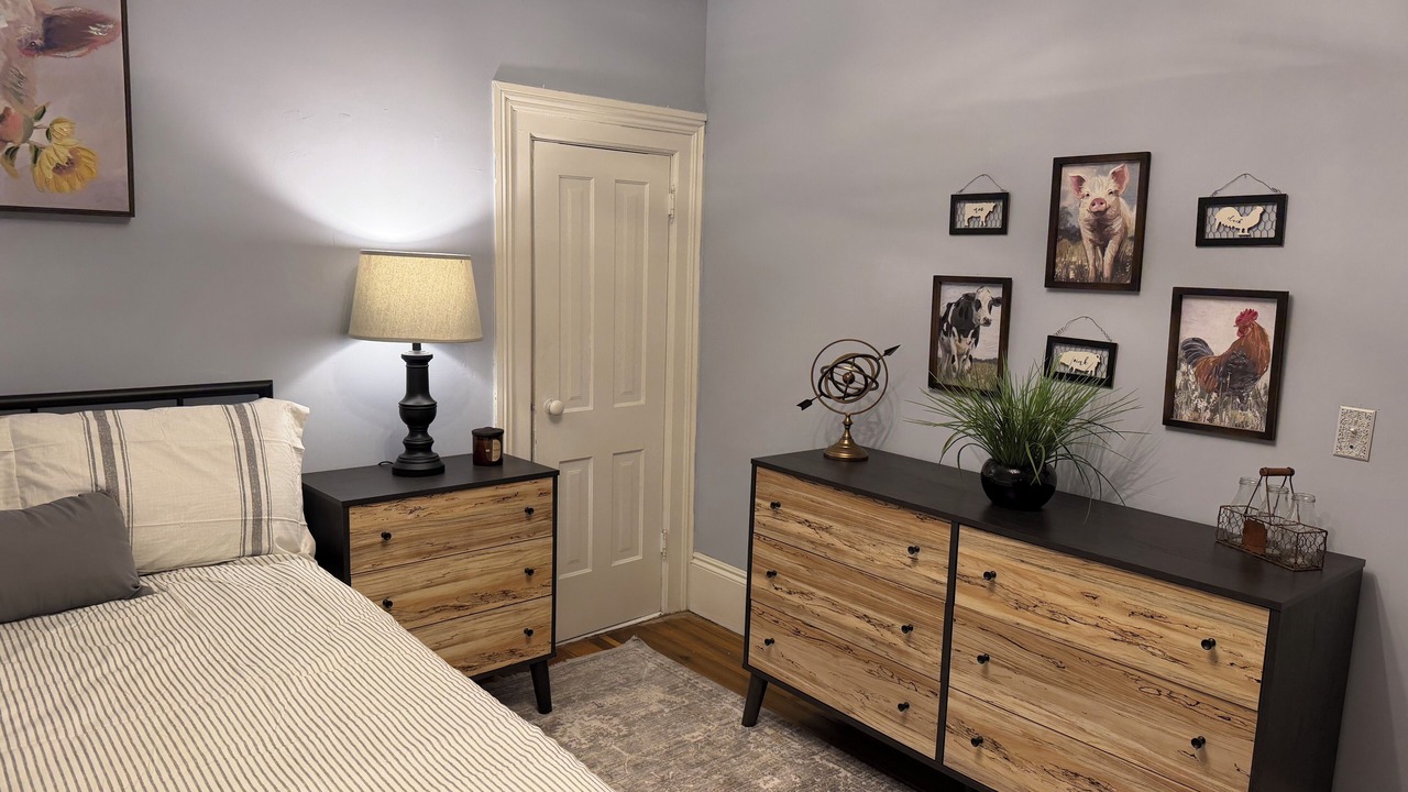 Photo of Bedroom in Conneaut