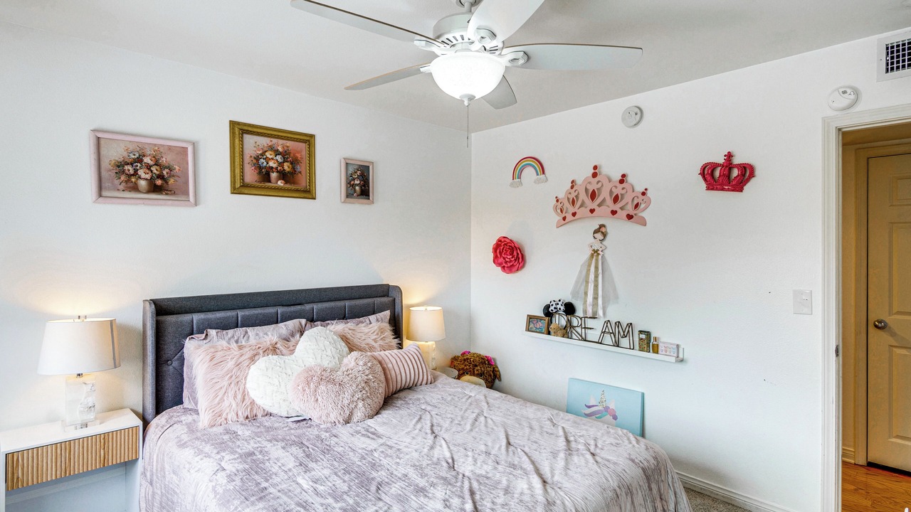 Photo of Bedroom in Agoura Hills