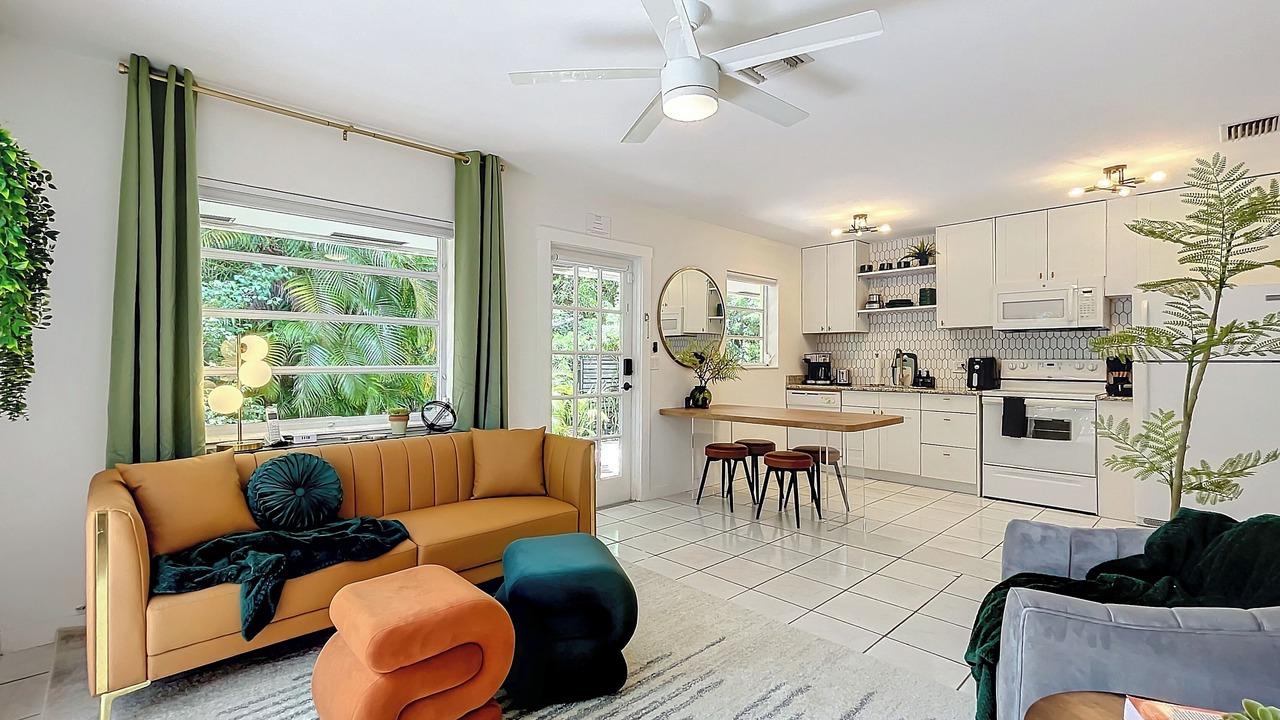 Photo of Livingroom in Coral Brook