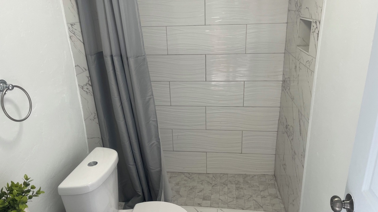 Photo of Bathroom in Miami Gardens