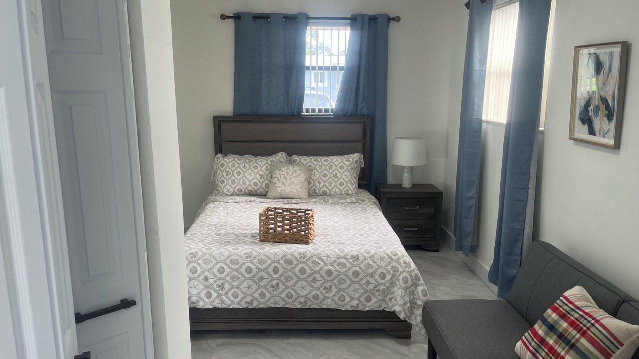 Photo of Bedroom in Miami Gardens