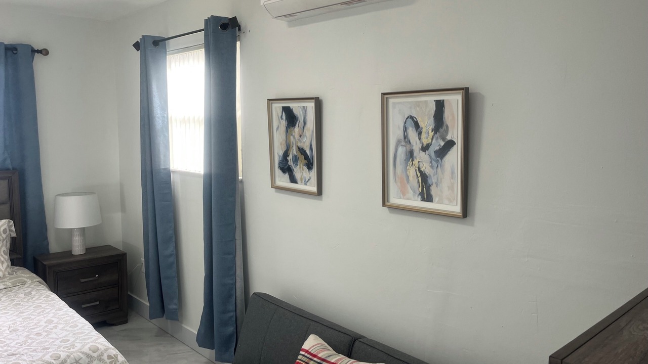 Photo of Bedroom in Miami Gardens