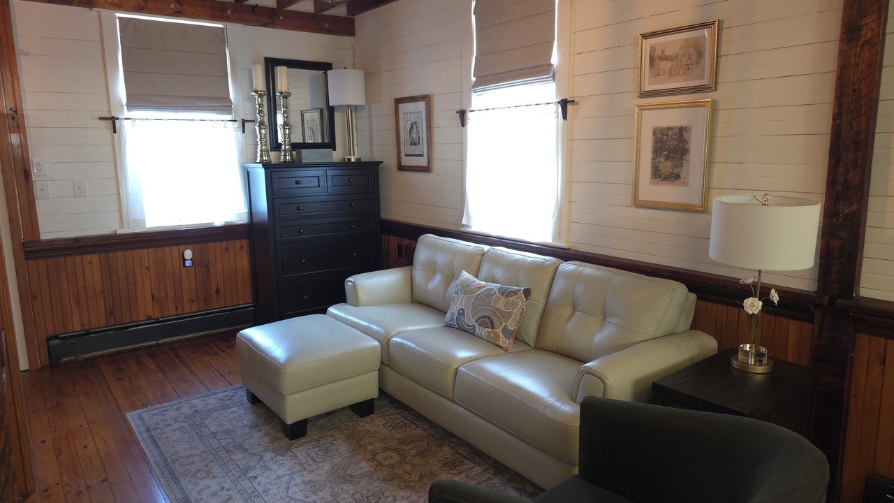 Photo of Livingroom in Clifton Park
