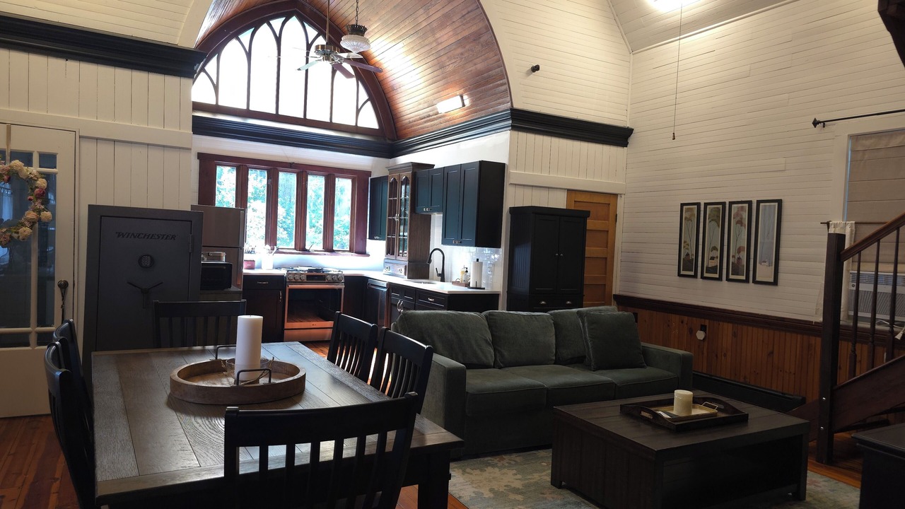Photo of Livingroom in Clifton Park