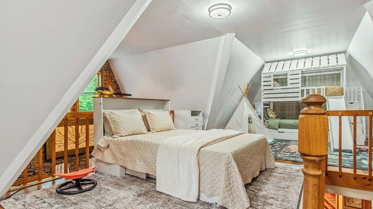 Photo of Bedroom in Wellesley Island