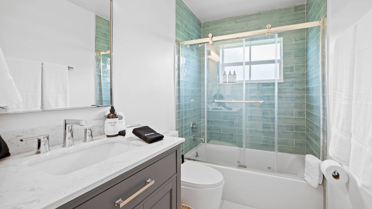Photo of Bathroom in Central Corals