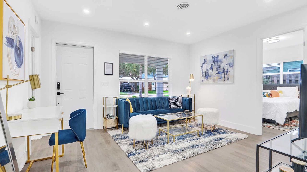 Photo of Livingroom in North Andrews Gardens