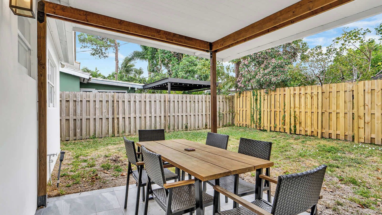 Photo of Outdoor in North Andrews Gardens