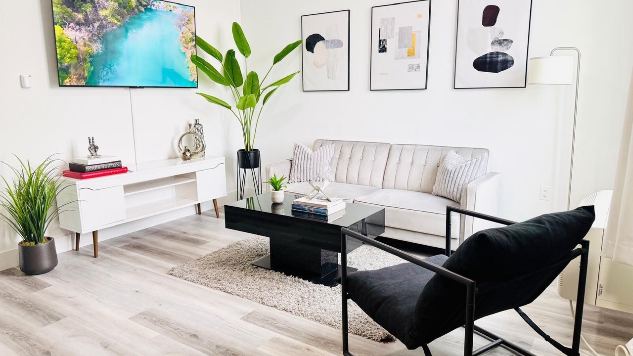 Photo of Livingroom in Belleville