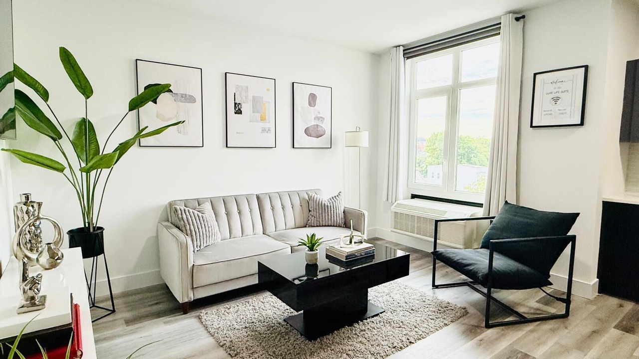 Photo of Livingroom in Belleville