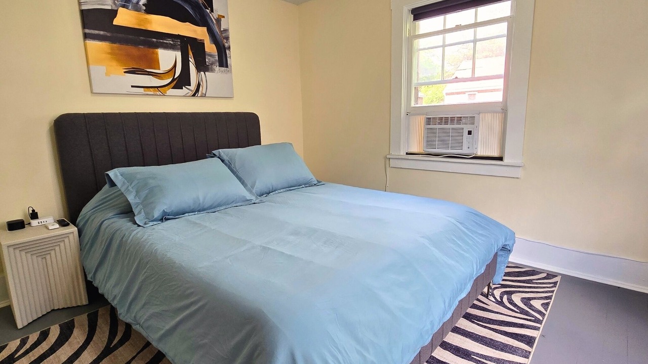 Photo of Bedroom in Struthers