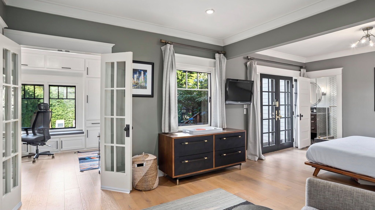 Photo of Bedroom in Hollywood