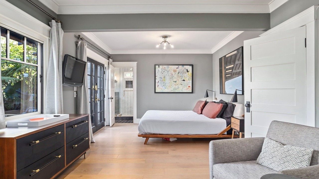 Photo of Bedroom in Hollywood