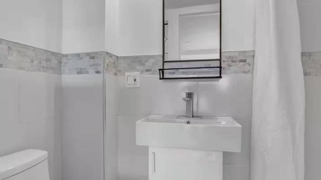 Photo of Bathroom in Weehawken