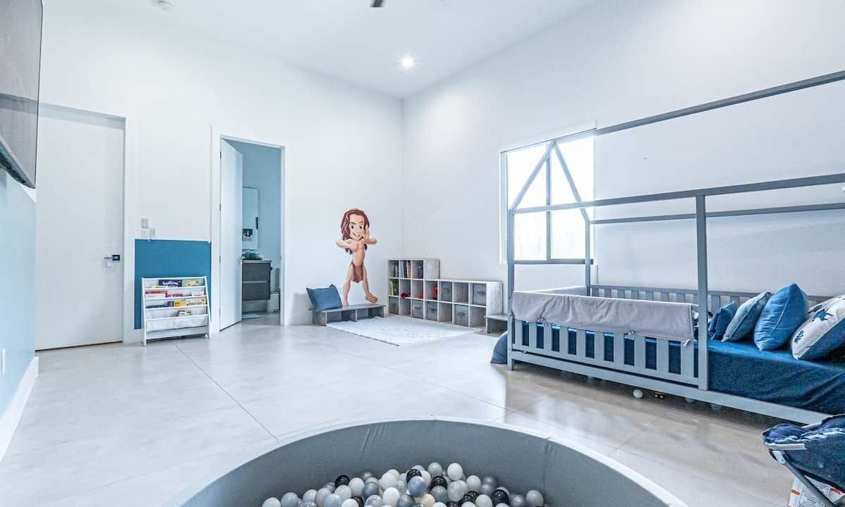 Photo of Bathroom in Southwest Ranches