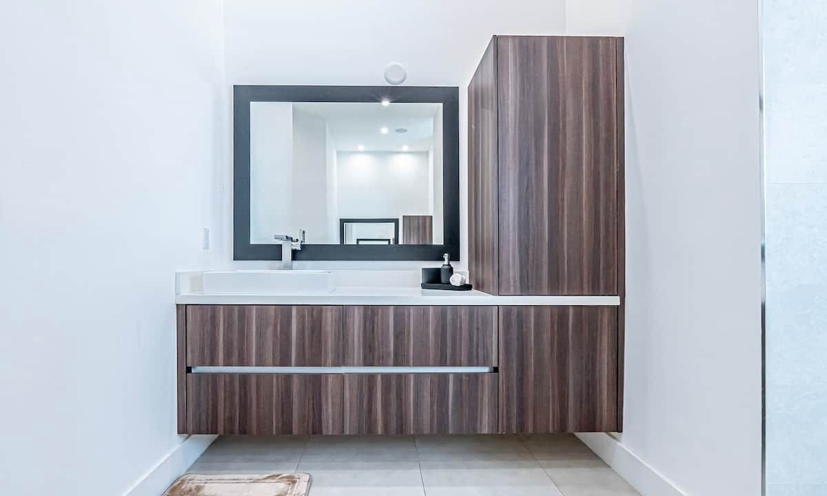 Photo of Bathroom in Southwest Ranches