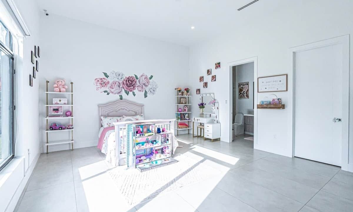 Photo of Bedroom in Southwest Ranches