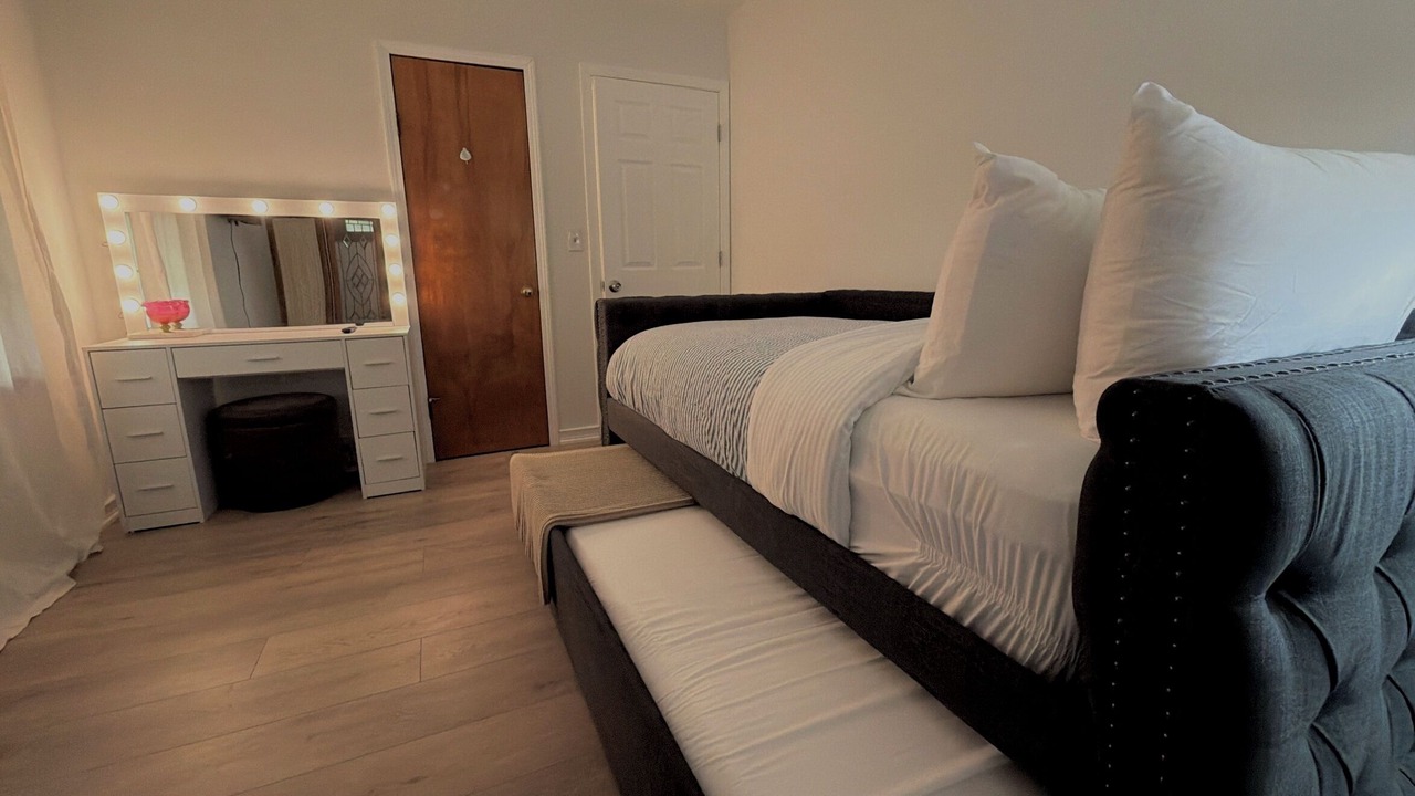 Photo of Bedroom in Lackawanna