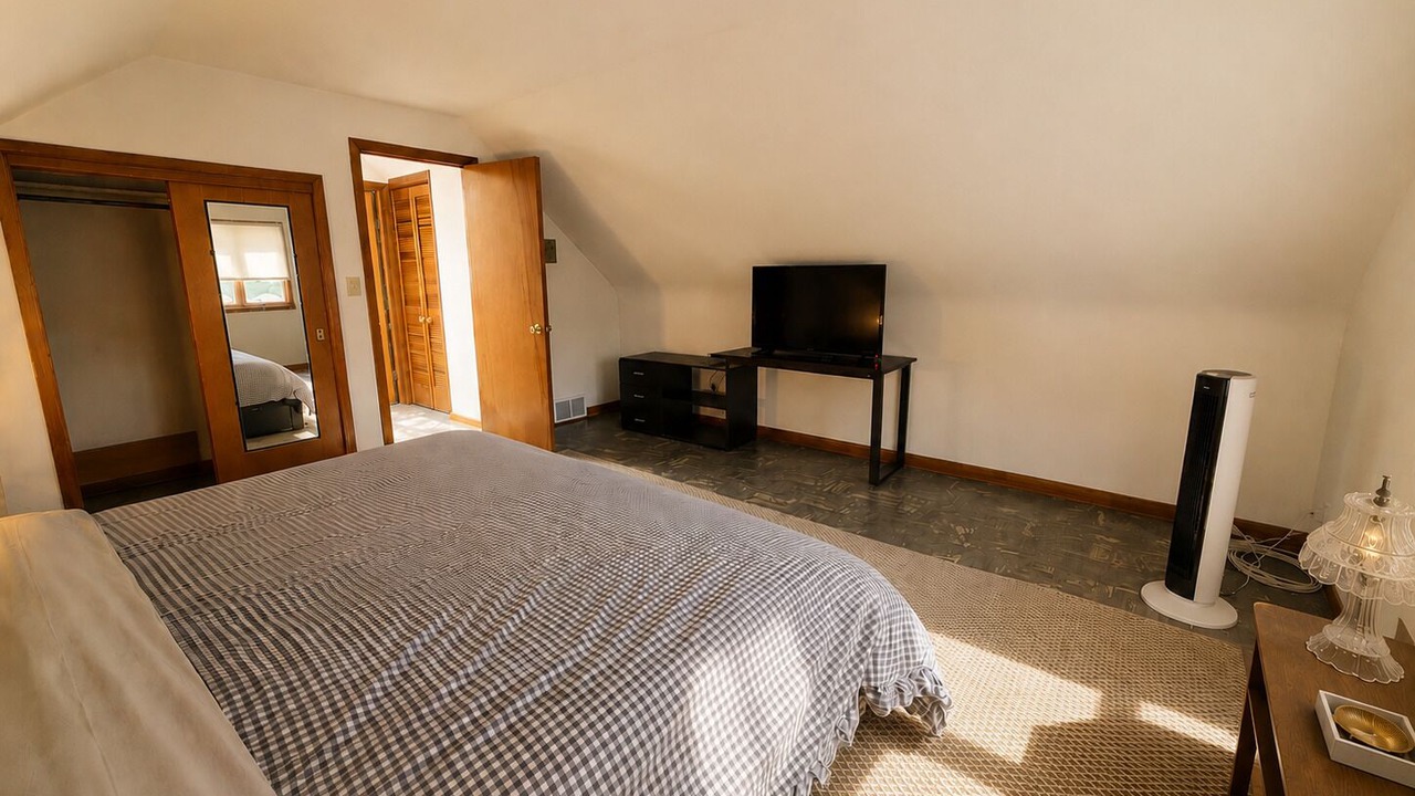 Photo of Bedroom in Lackawanna