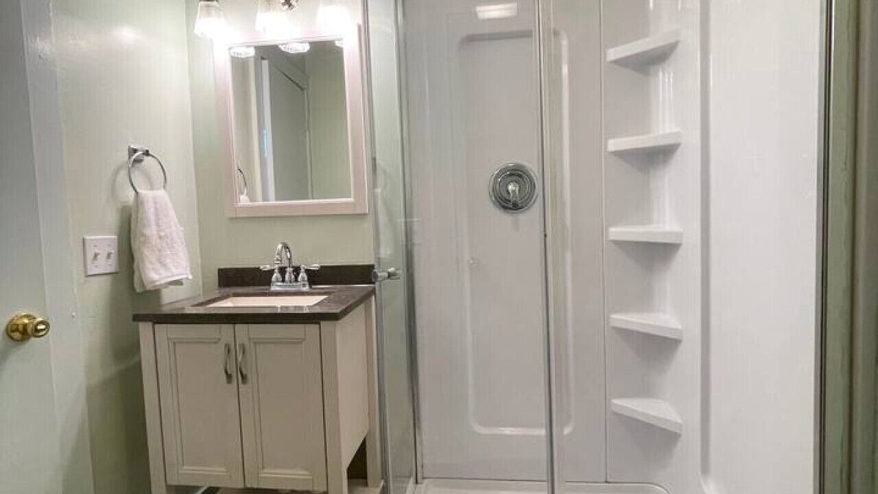 Photo of Bathroom in South Main Street