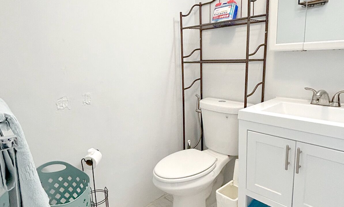 Photo of Bathroom in Croissant Park