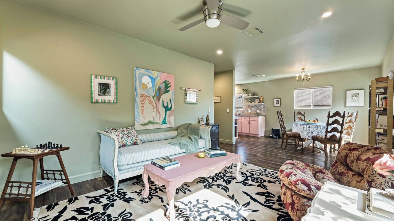 Photo of Livingroom in Silver Lake