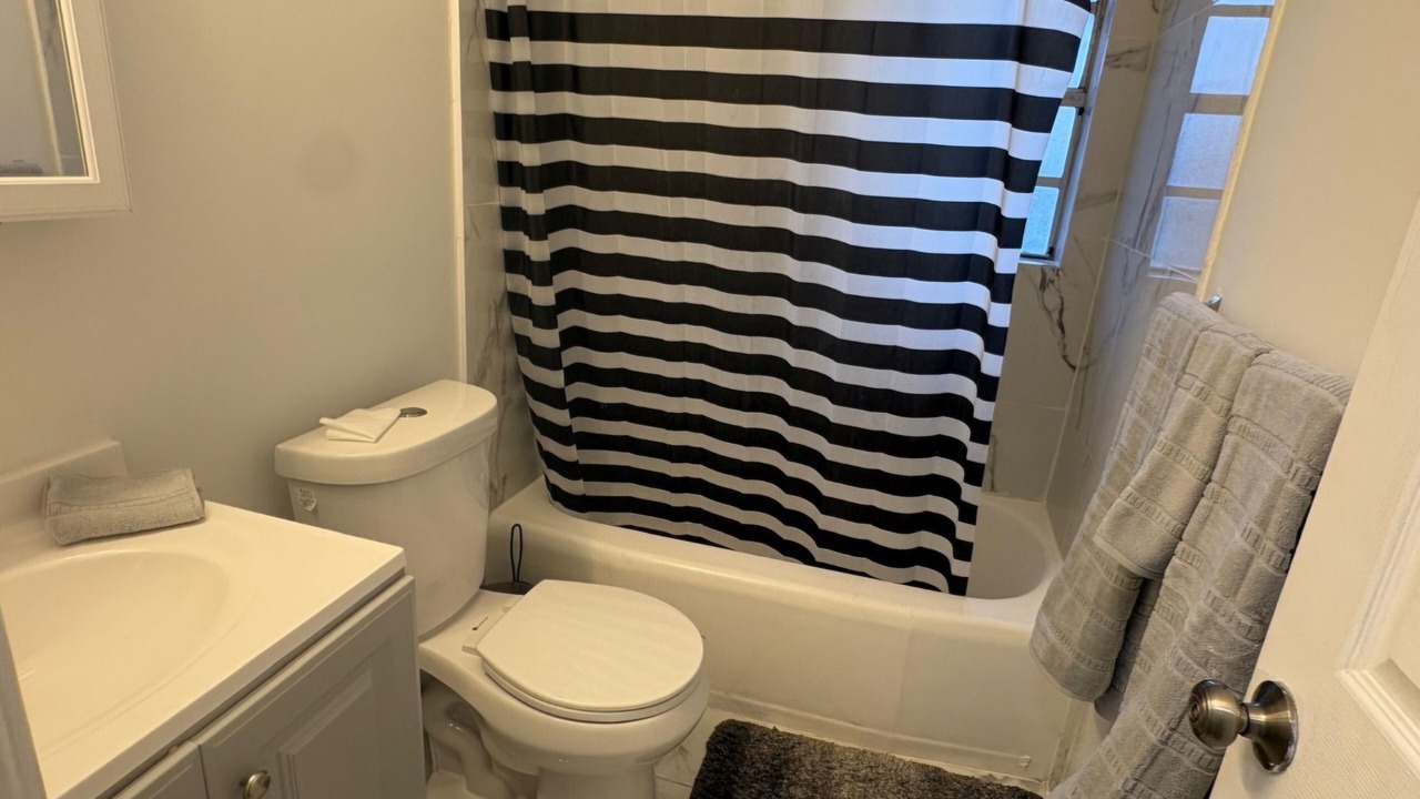 Photo of Bathroom in Miami Gardens