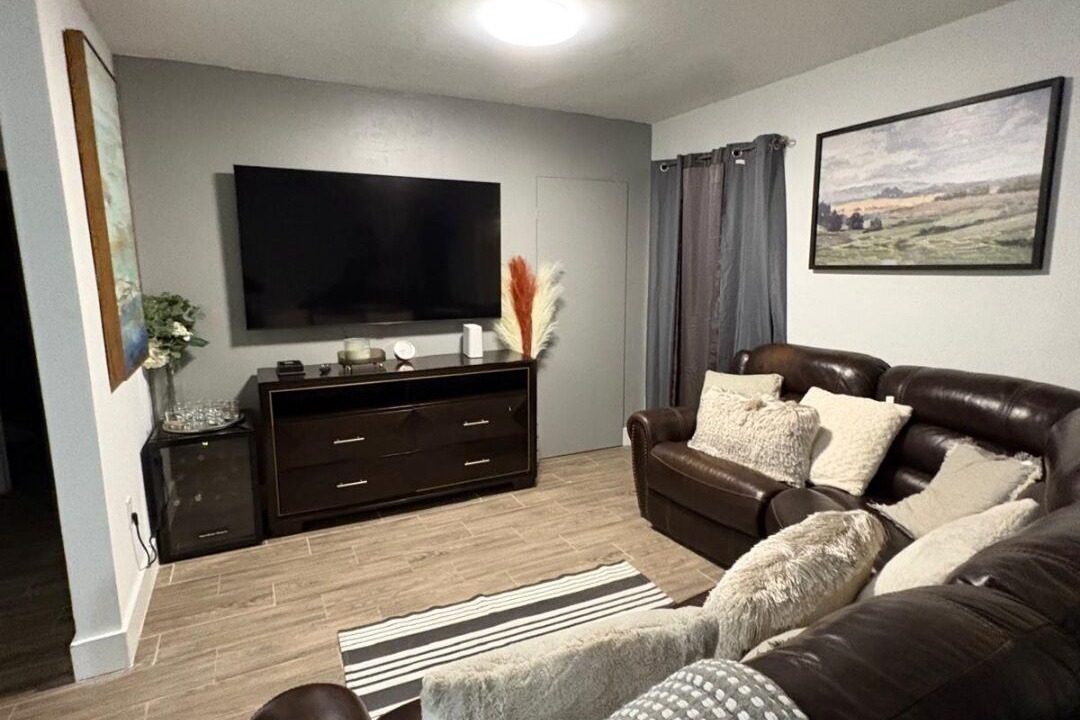 Photo of Livingroom in Miami Gardens