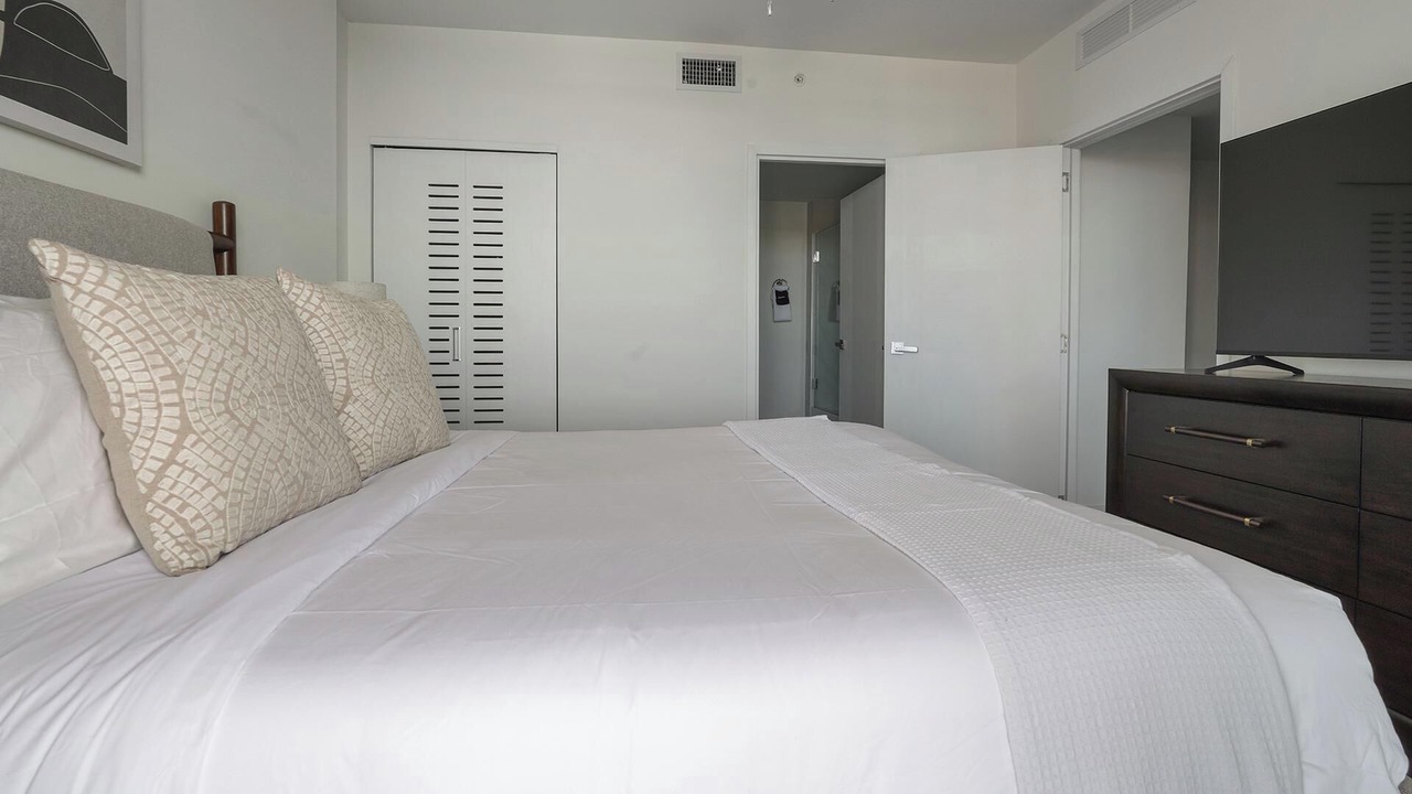 Photo of Bedroom in Hialeah