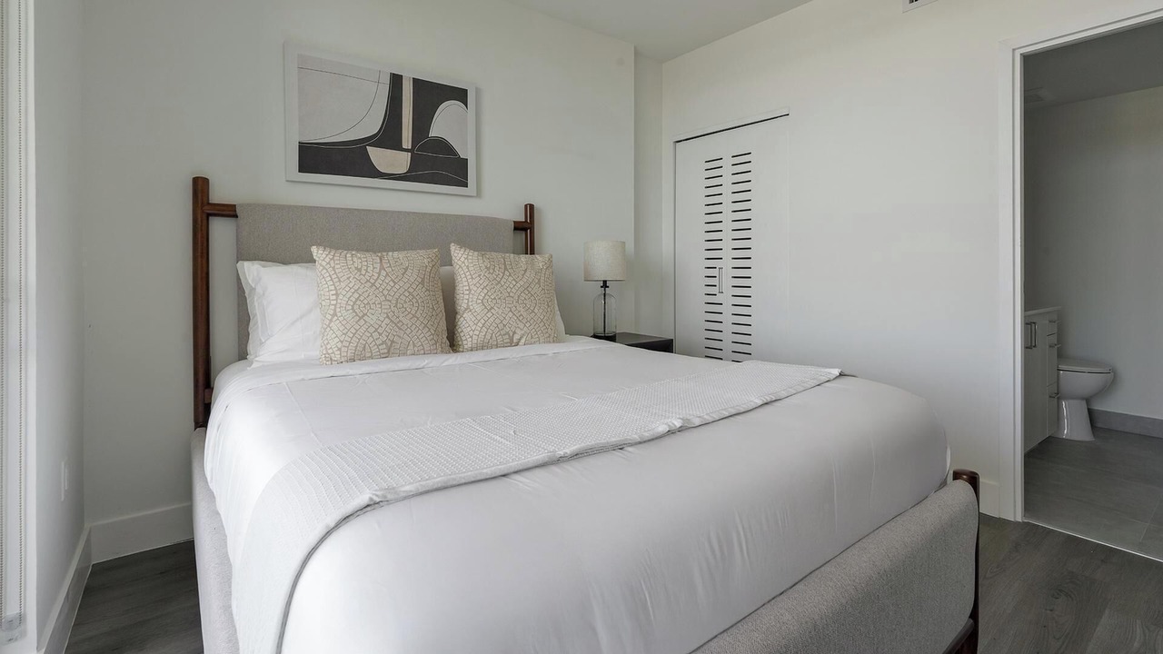 Photo of Bedroom in Hialeah