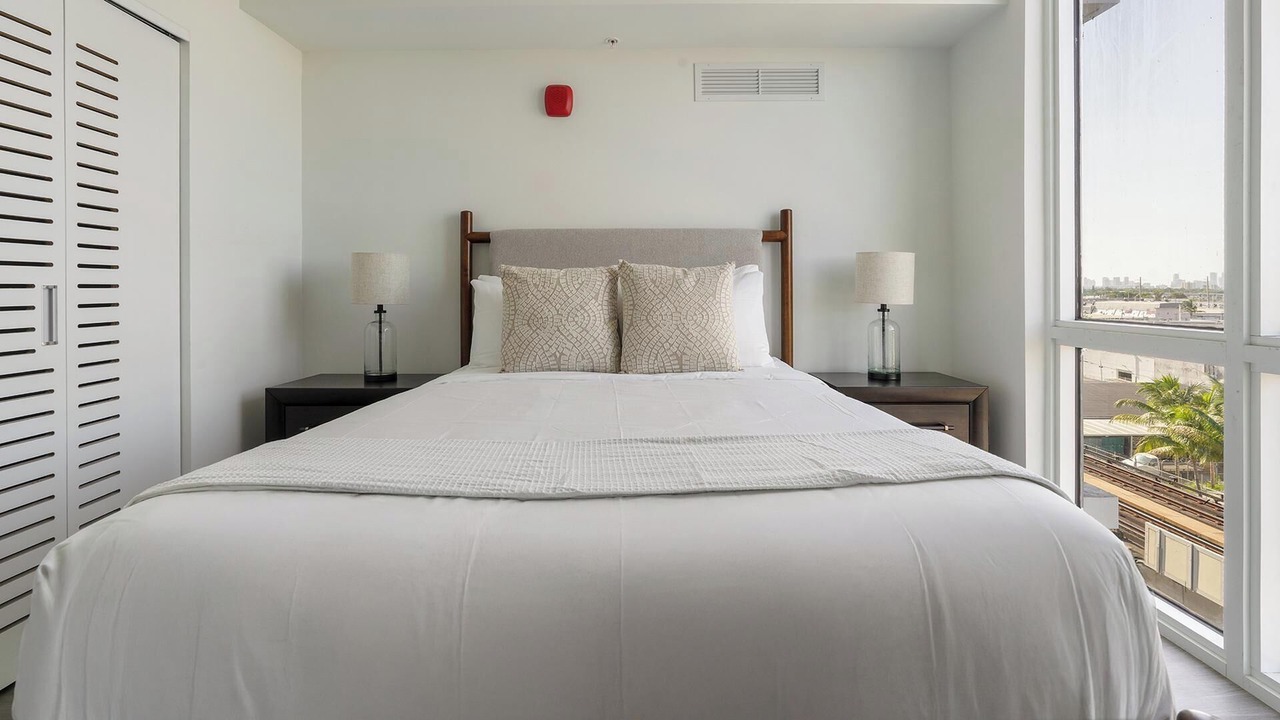 Photo of Bedroom in Hialeah