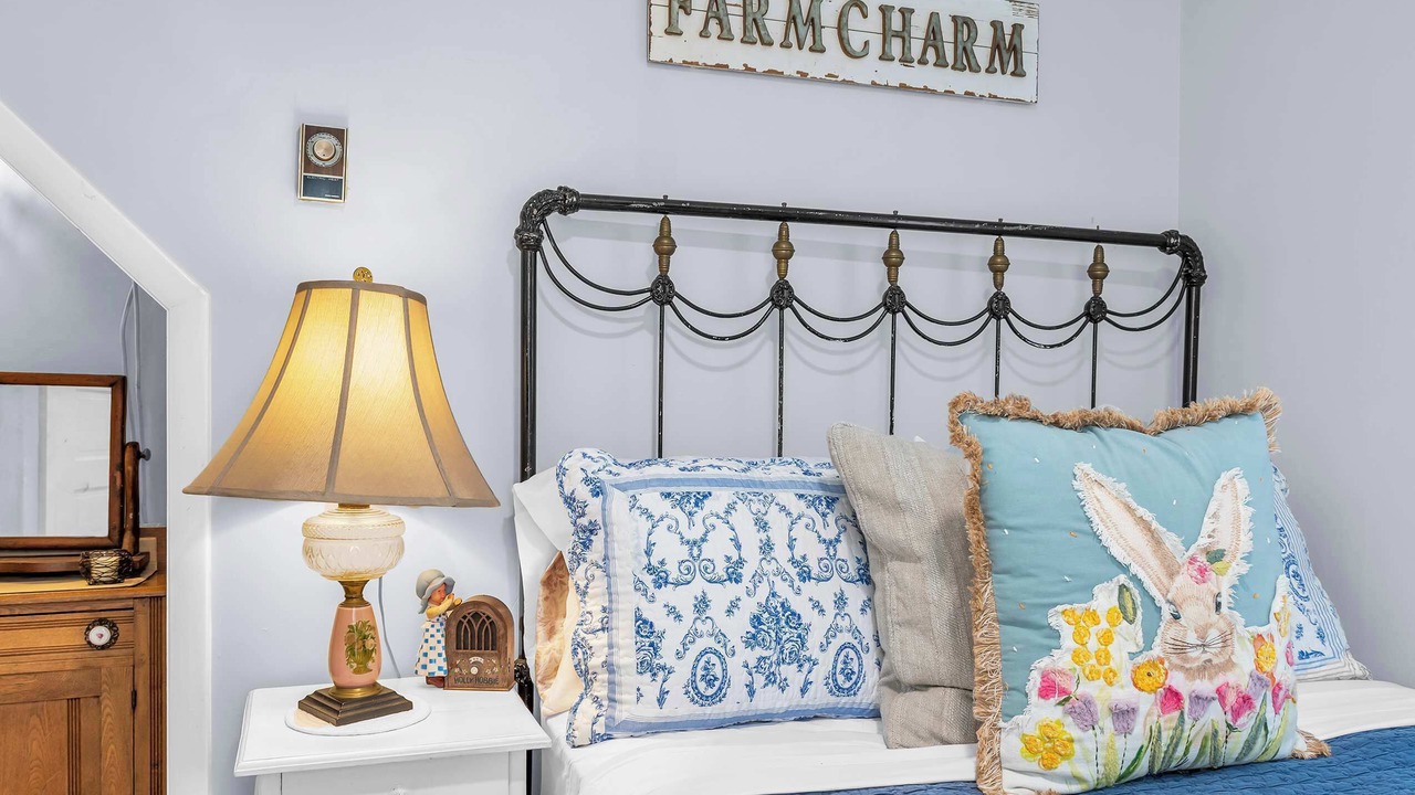 Photo of Bedroom in Tilghman